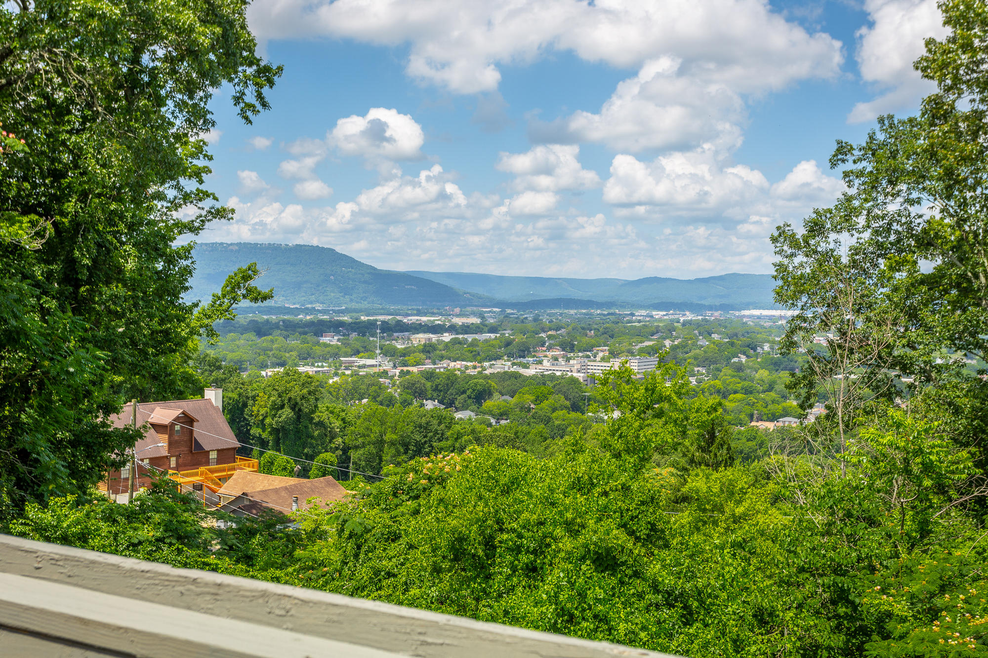 101 North Crest Road Chattanooga, TN 37404 - Photo 2 of 85 101 N Crest Rd. HD-58