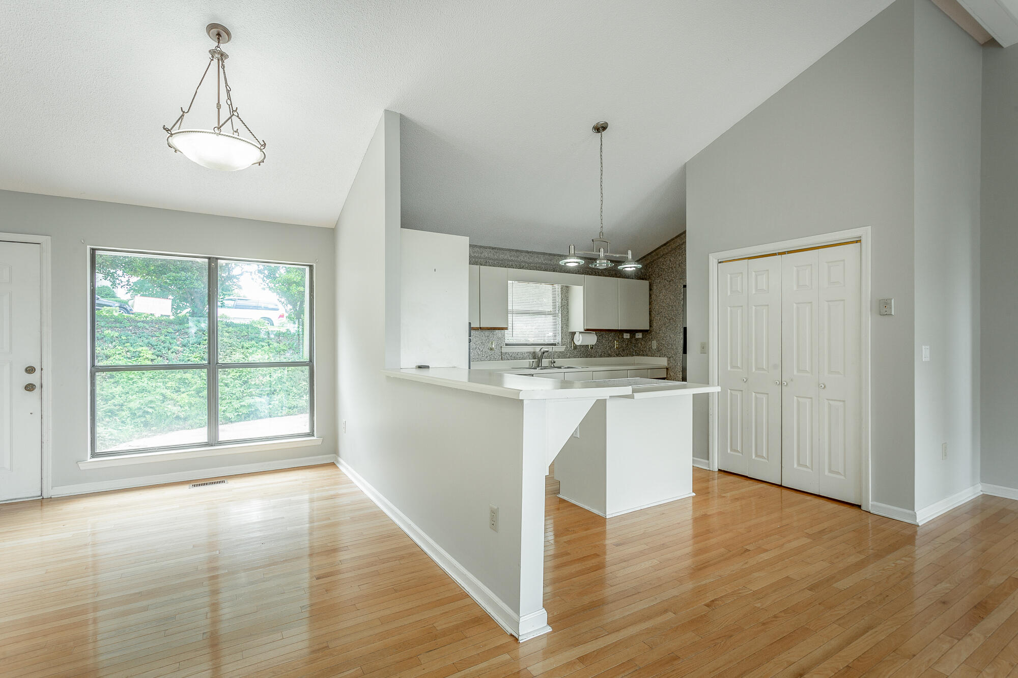 101 North Crest Road Chattanooga, TN 37404 - Photo 16 of 85 101 N Crest Rd. HD-14