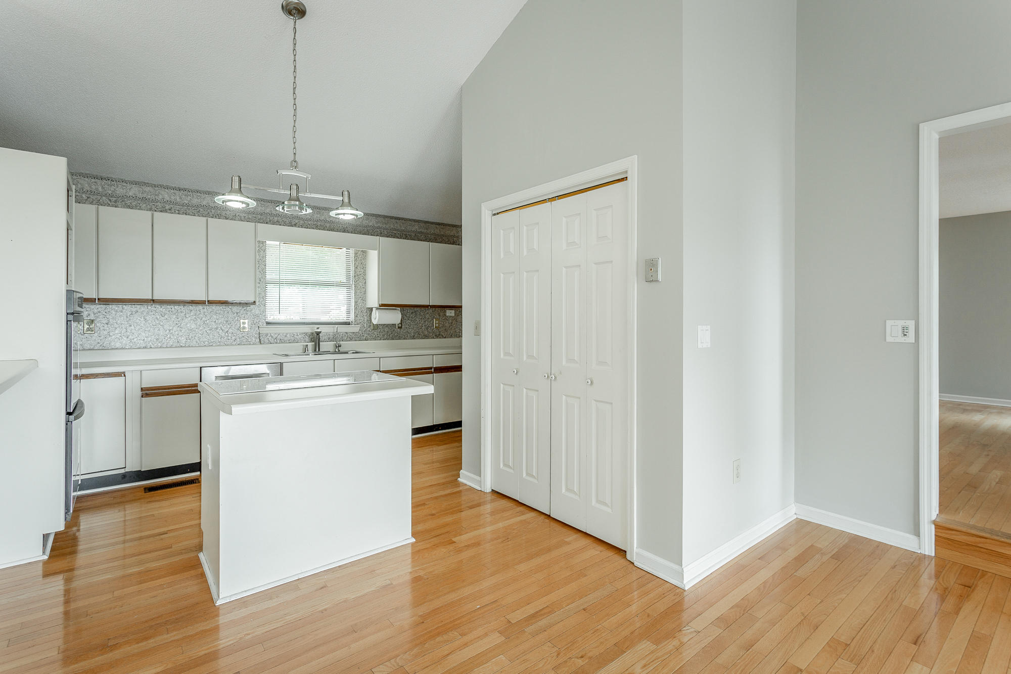 101 North Crest Road Chattanooga, TN 37404 - Photo 17 of 85 101 N Crest Rd. HD-15