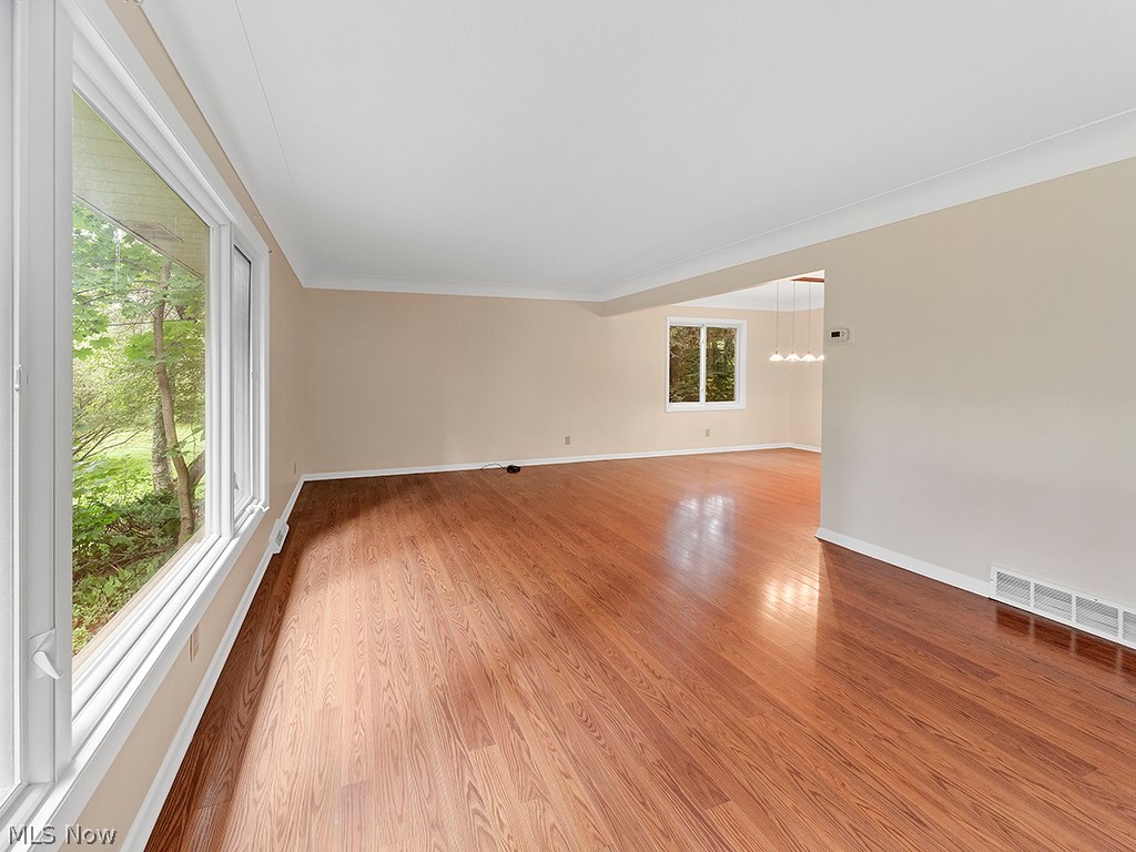29000 Emery Road Chagrin Falls, OH 44022 - Photo 7 of 27 Gallery Image 7
