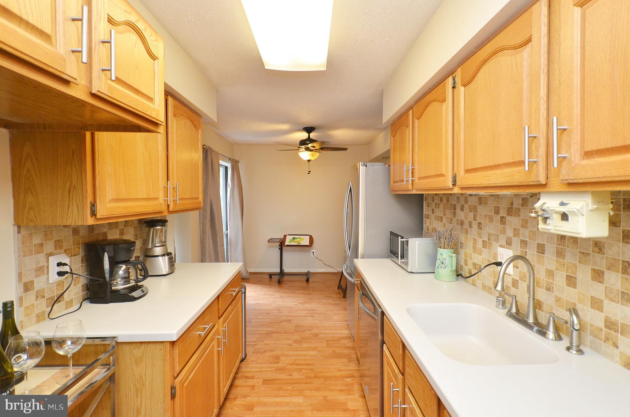 11232 Chestnut Grove Square, Unit 335 Reston, VA 20190 - Photo 13 of 27 Kitchen