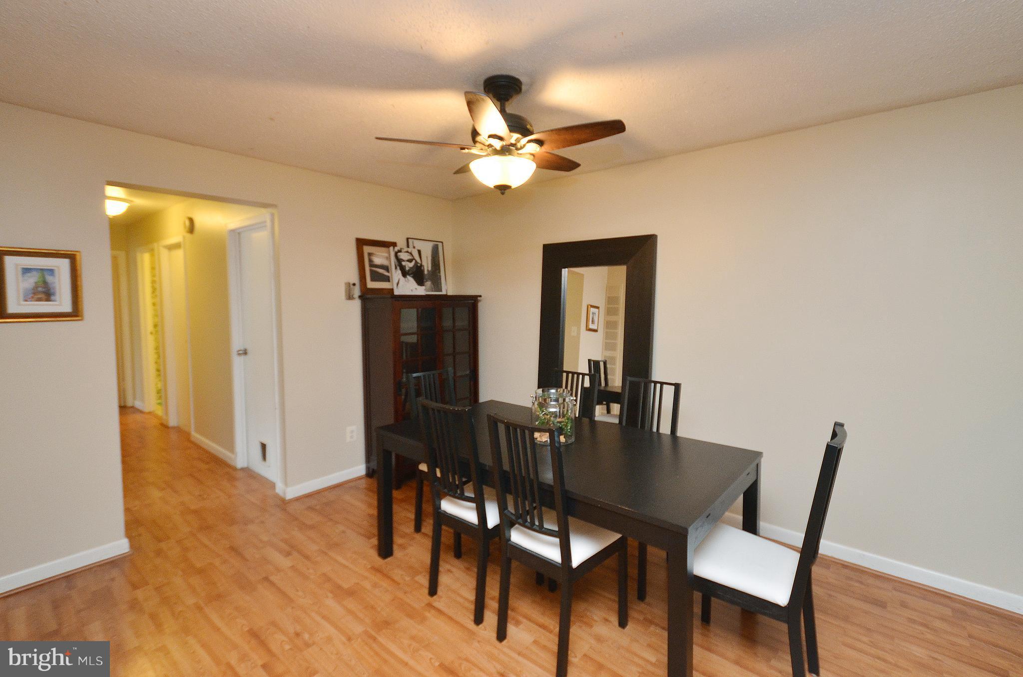 11232 Chestnut Grove Square, Unit 335 Reston, VA 20190 - Photo 5 of 27 Dining Room