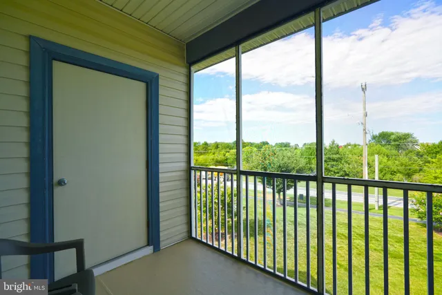 a view of a large window with an outdoor space