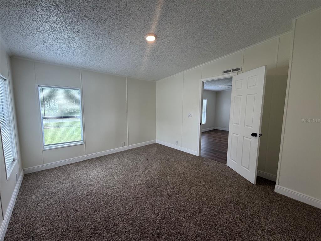 3736 Valley Farm Road Lakeland, FL 33810 - Photo 9 of 19 Gallery Image 9