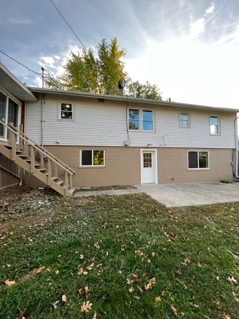 606 Ridge Avenue Aurora, IN 47001 - Photo 4 of 25 Gallery Image 4