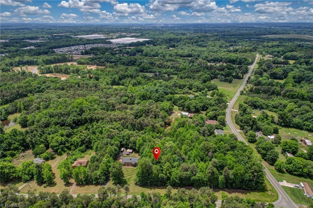 277 Willowlake Road McLeansville, NC 27301 - Photo 4 of 11