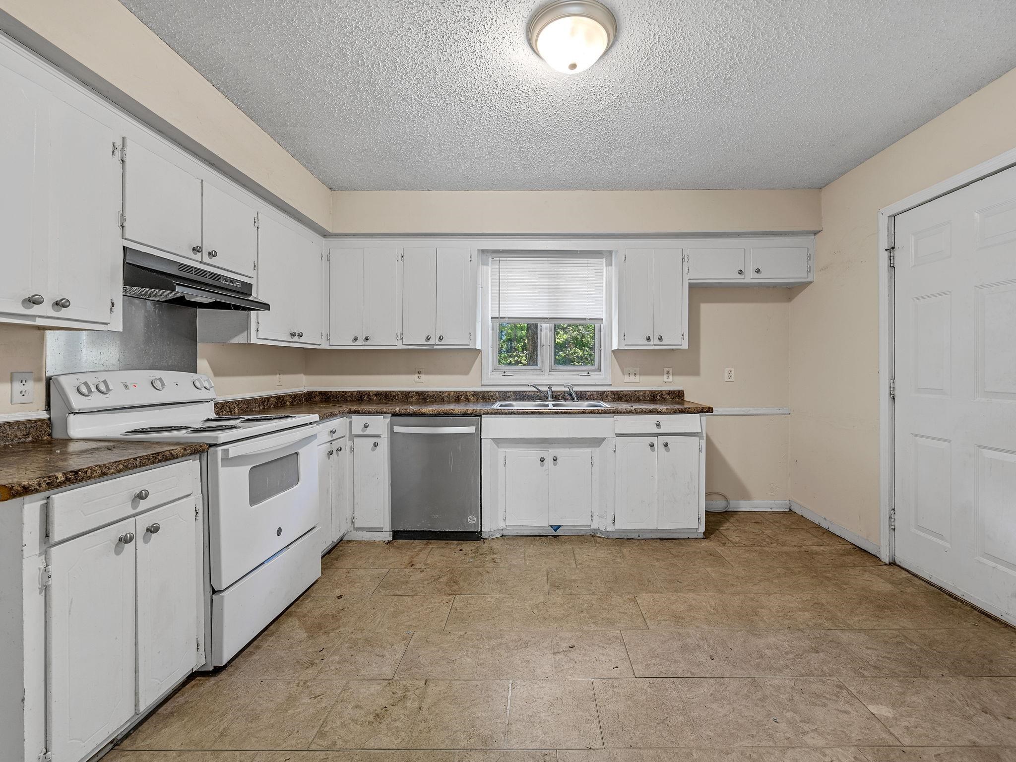 102 Clark Hill Drive Inman, SC 29349 - Photo 7 of 36