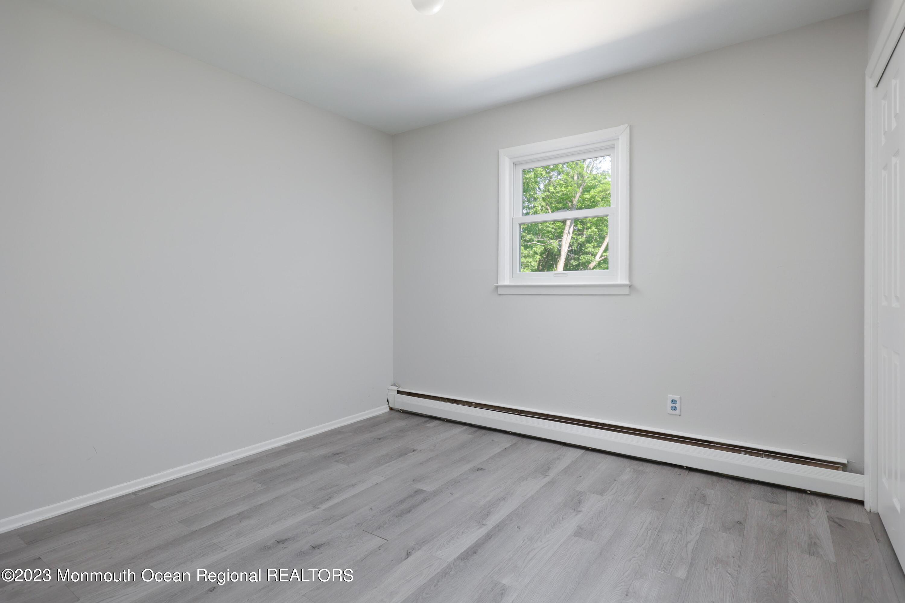 631 Harmony Road Middletown, NJ 07748 - Photo 19 of 35 harmony bed 1