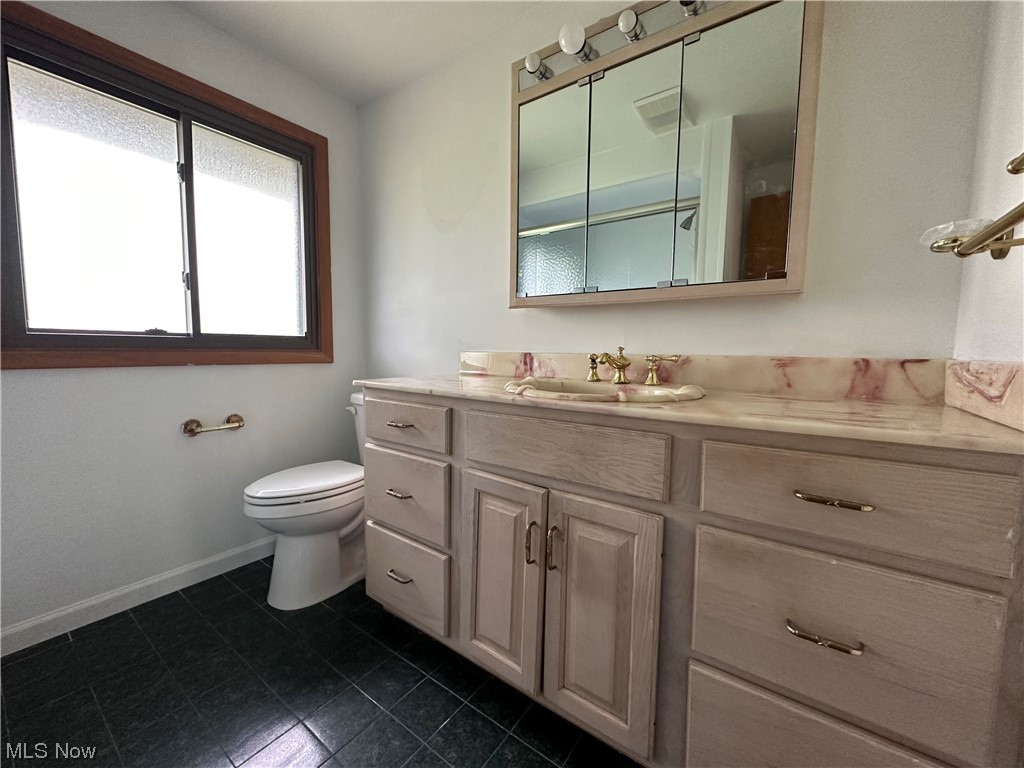 4757 Roadoan Road Cleveland, OH 44144 - Photo 6 of 12 Gallery Image 6