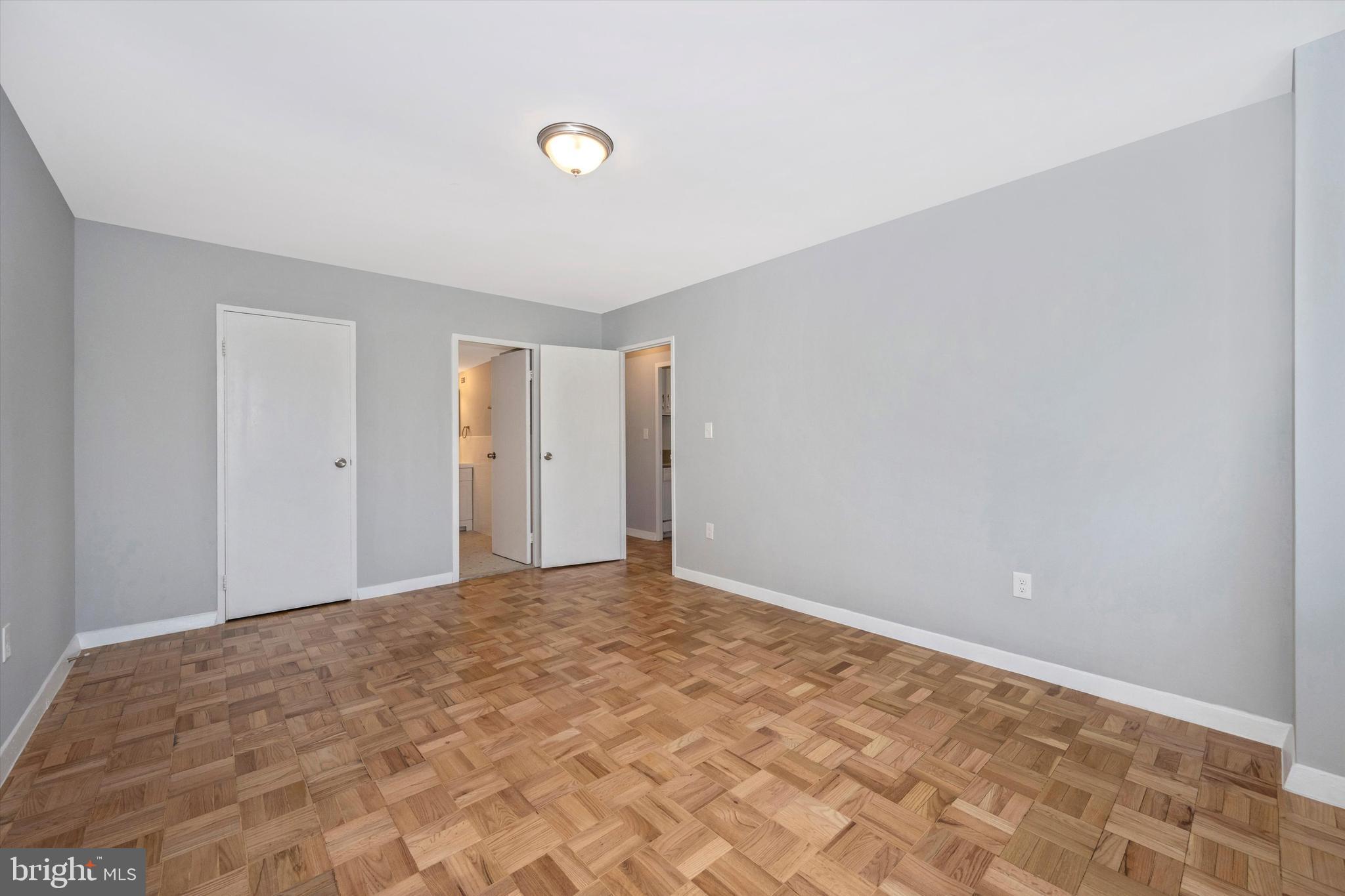 4600 Connecticut Avenue Northwest, Unit 810 Washington, DC 20008 - Photo 17 of 44 Primary bedroom