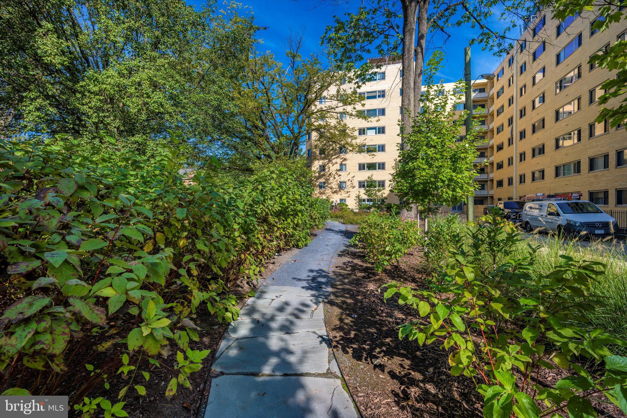 4600 Connecticut Avenue Northwest, Unit 810 Washington, DC 20008 - Photo 32 of 44 Private walkways