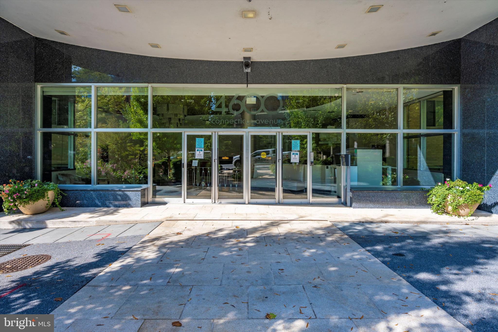 4600 Connecticut Avenue Northwest, Unit 810 Washington, DC 20008 - Photo 43 of 44 Drive up entrance to building