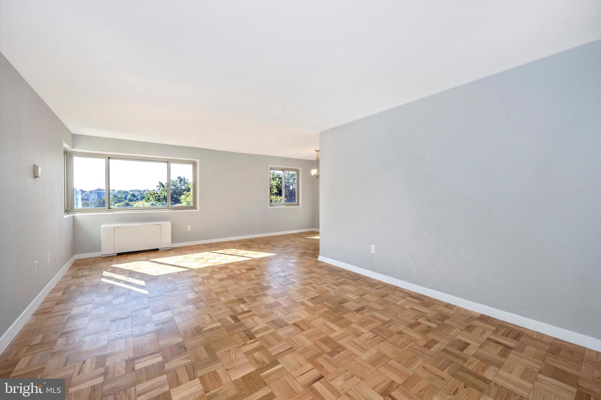 4600 Connecticut Avenue Northwest, Unit 810 Washington, DC 20008 - Photo 8 of 44 Lots of light