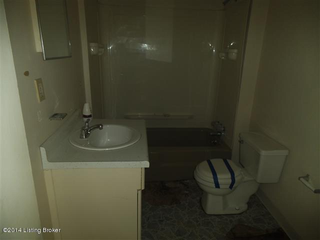 4514 Hopewell Road Louisville, KY 40299 - Photo 10 of 12 DSCF7794 (Small)