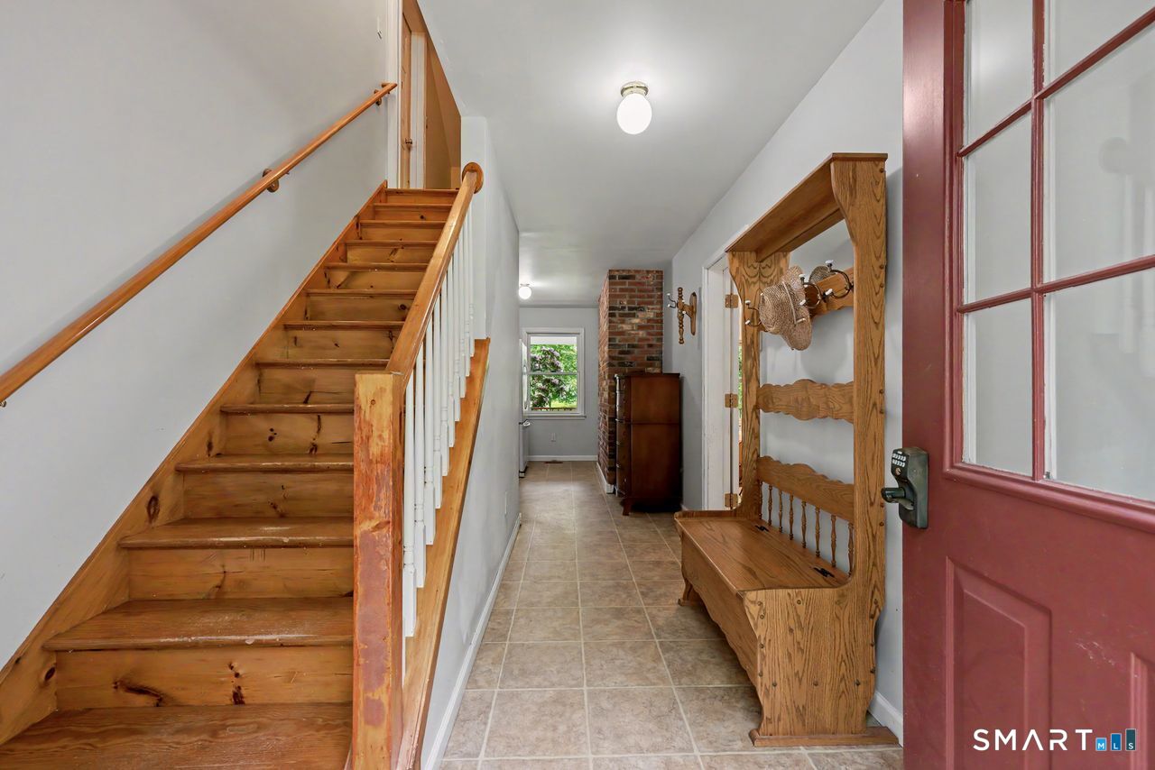 28 Goodridge Road Redding, CT 06896 - Photo 33 of 40