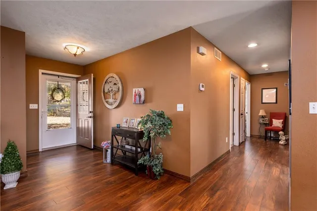 $410,000 | 117 Blue Springs Lane, Reeds Spring, MO 65737