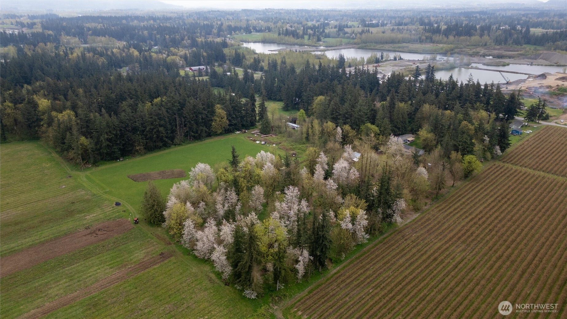 1822 East Pole Road Everson, WA 98247 - Photo 16 of 20 a view of a lake from a balcony