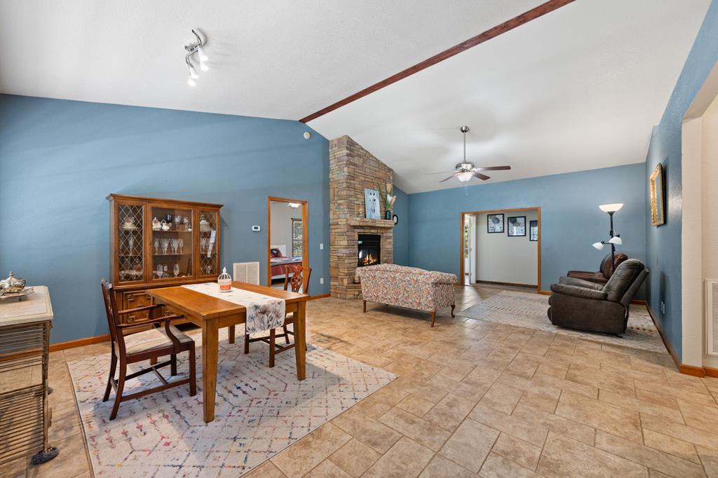 516 Crawford Road Blairsville, GA 30512 - Photo 18 of 49 a view of a livingroom with furniture and window