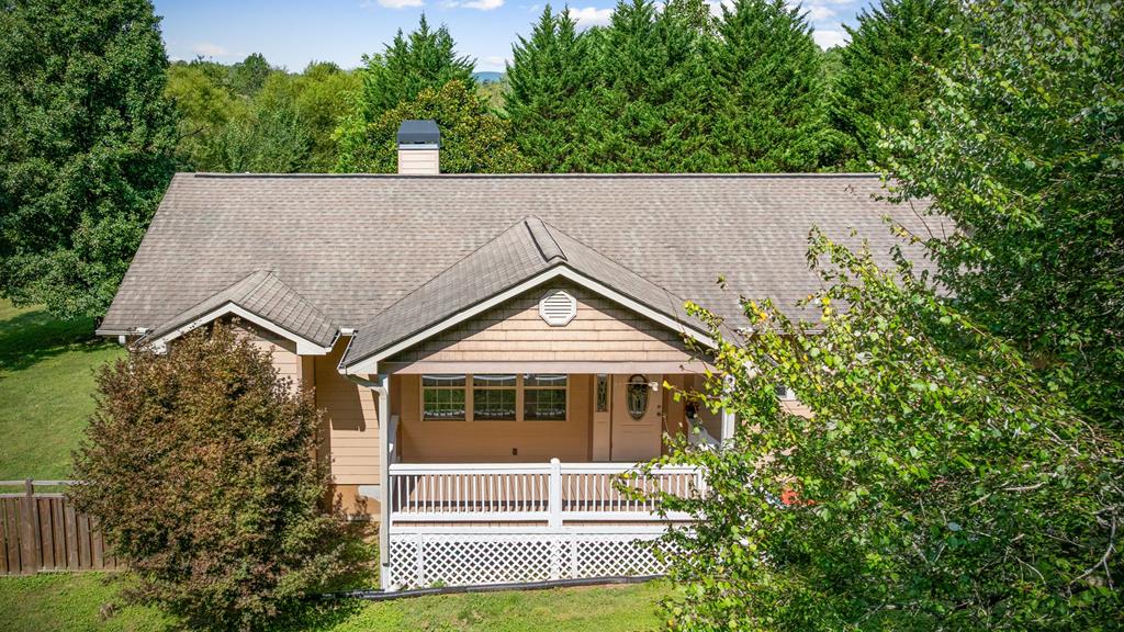 516 Crawford Road Blairsville, GA 30512 - Photo 5 of 49 a view of a house with a yard