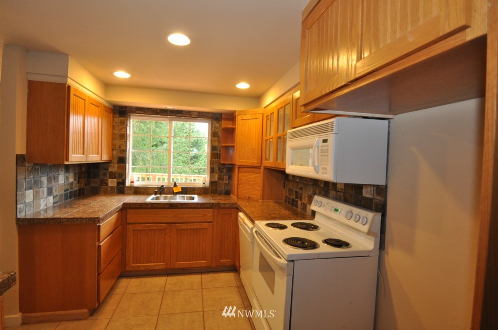 5919 Mero Road Snohomish, WA 98290 - Photo 3 of 18 Gallery Image 3