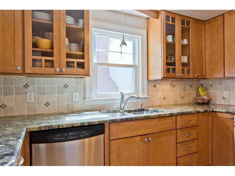 139 Edwards Street Portland, ME 04102 - Photo 18 of 35 Kitchen.
