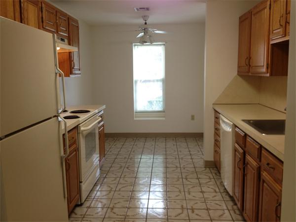 212 A Ridgefield Circle, Unit A Clinton, MA 01510 - Photo 2 of 19 Gallery Image 2