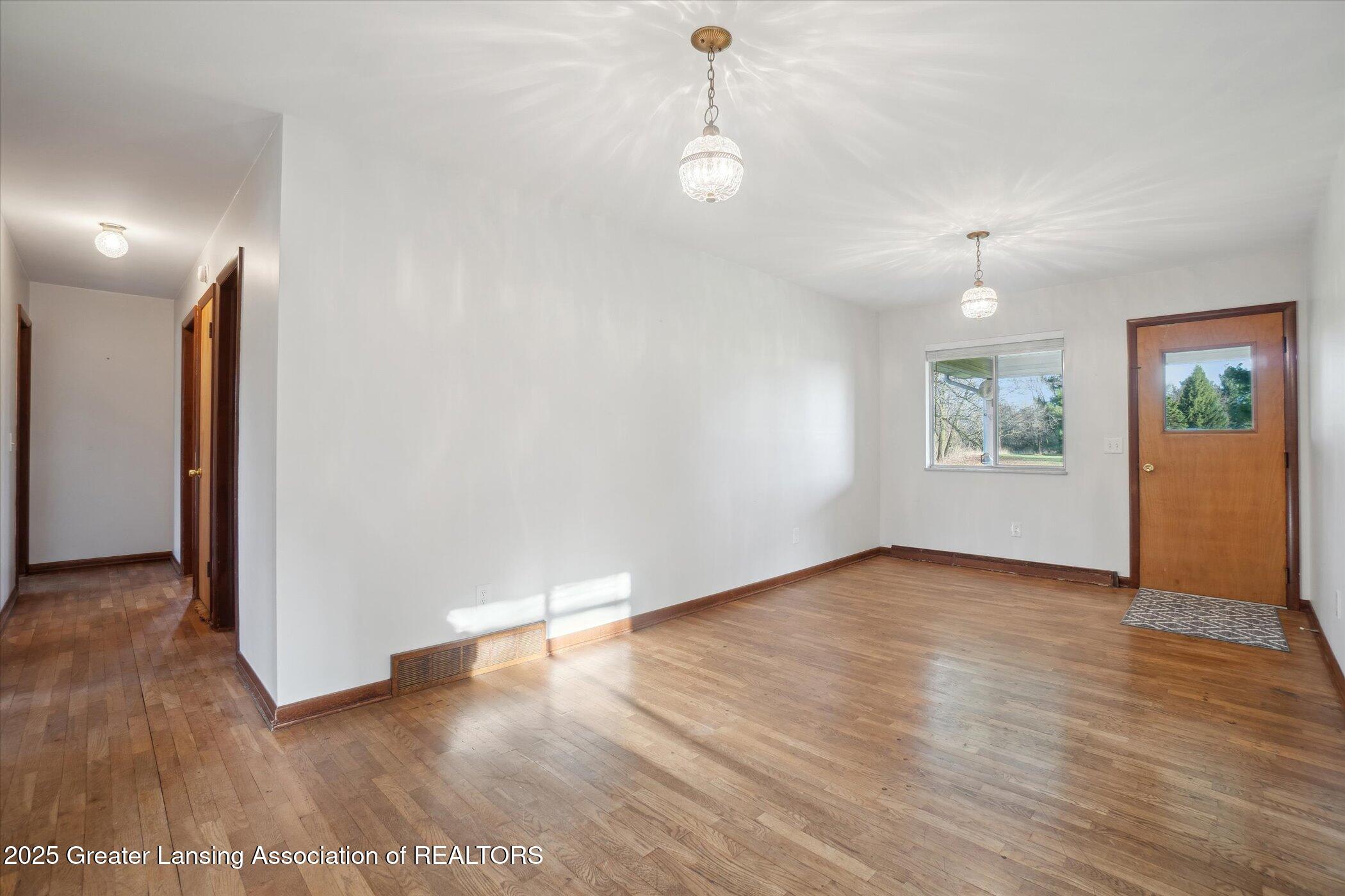 7700 West Beard Road Perry, MI 48872 - Photo 11 of 50 Dining Room