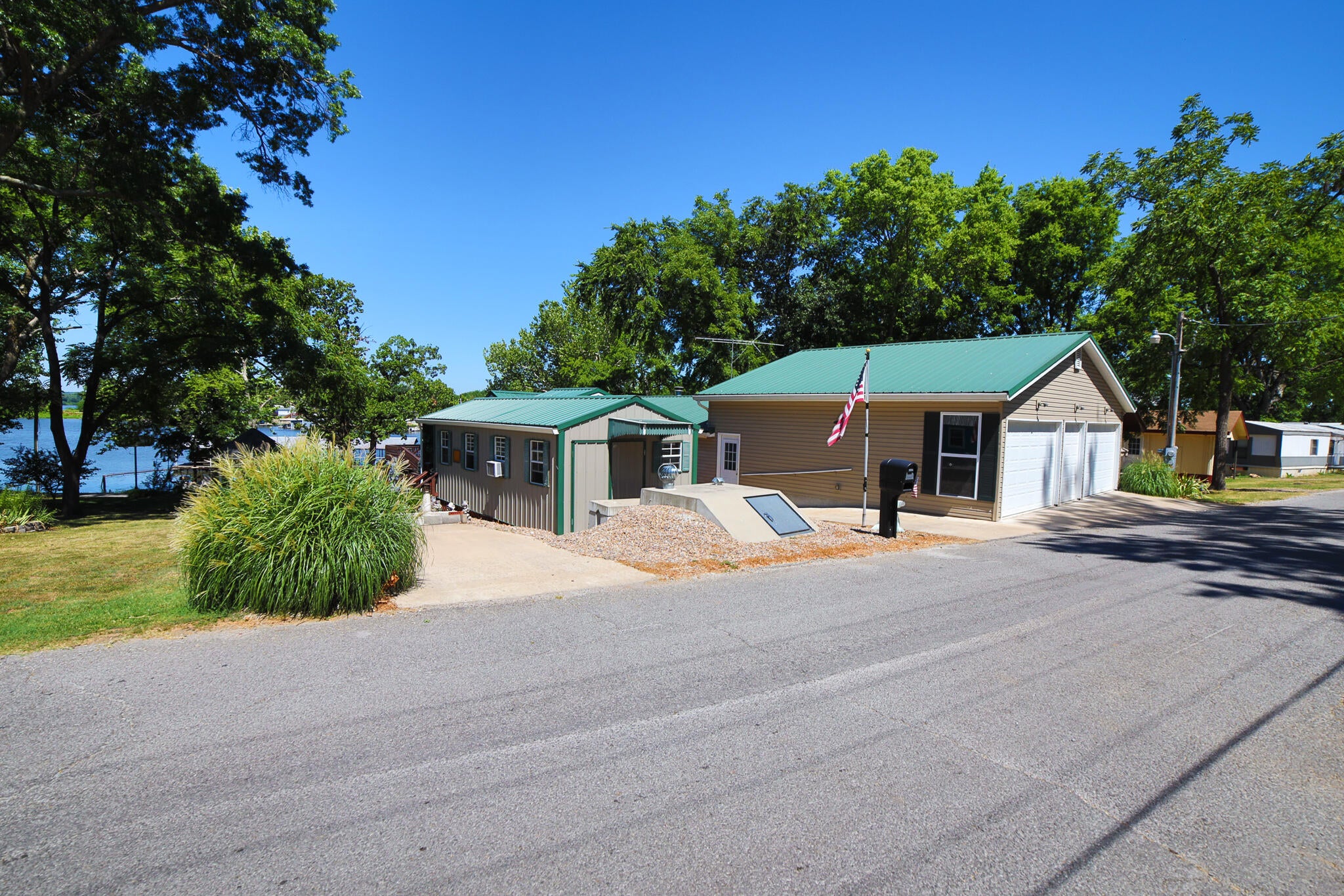 25441 South 605 Road Grove, OK 74344 - Photo 3 of 13 Gallery Image 3