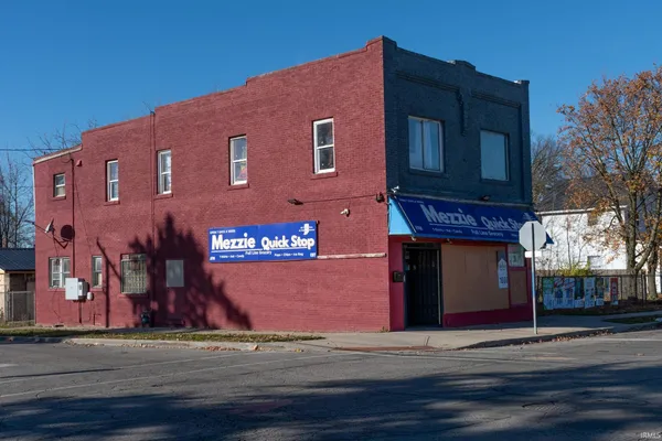 $300,000 | 1637 Kemble Avenue, South Bend, IN 46613