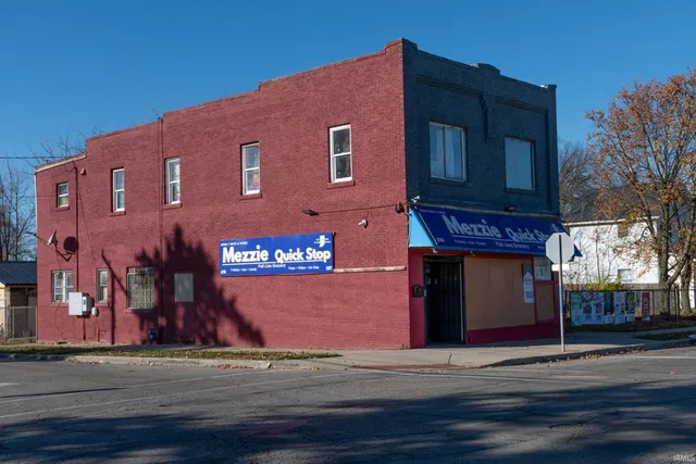 $325,000 | 1637 Kemble Avenue, South Bend, IN 46613