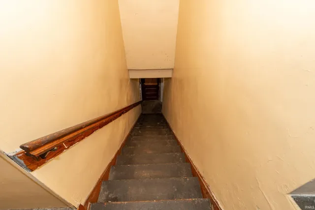 $325,000 | 1637 Kemble Avenue, South Bend, IN 46613