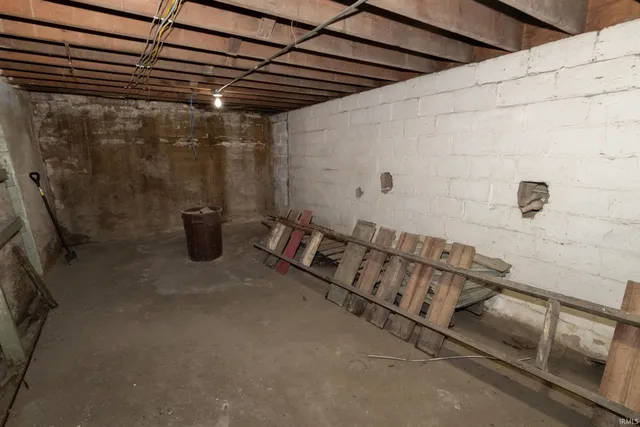 $325,000 | 1637 Kemble Avenue, South Bend, IN 46613