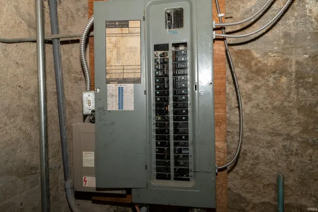 $325,000 | 1637 Kemble Avenue, South Bend, IN 46613