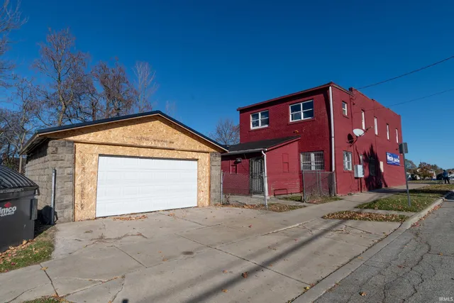 $325,000 | 1637 Kemble Avenue, South Bend, IN 46613