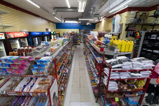 $325,000 | 1637 Kemble Avenue, South Bend, IN 46613