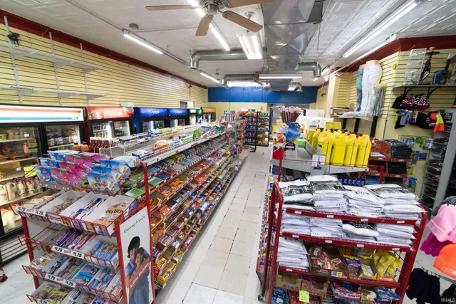 $325,000 | 1637 Kemble Avenue, South Bend, IN 46613