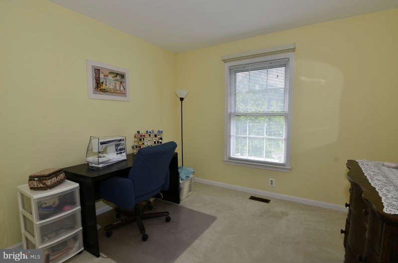 20 Rutledge Court Sterling, VA 20165 - Photo 15 of 28 Bedroom 4