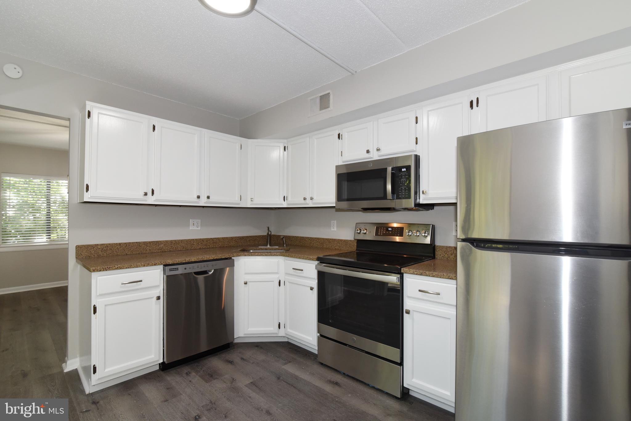 11727 Ledura Court, Unit T1 Reston, VA 20191 - Photo 2 of 32
