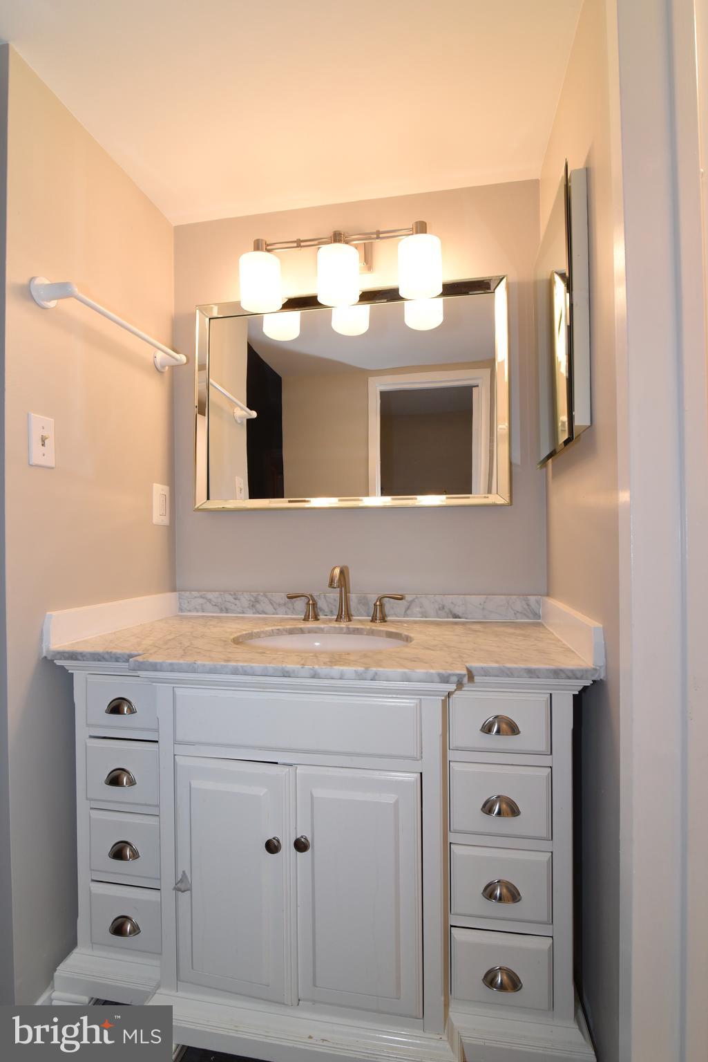 11727 Ledura Court, Unit T1 Reston, VA 20191 - Photo 12 of 32