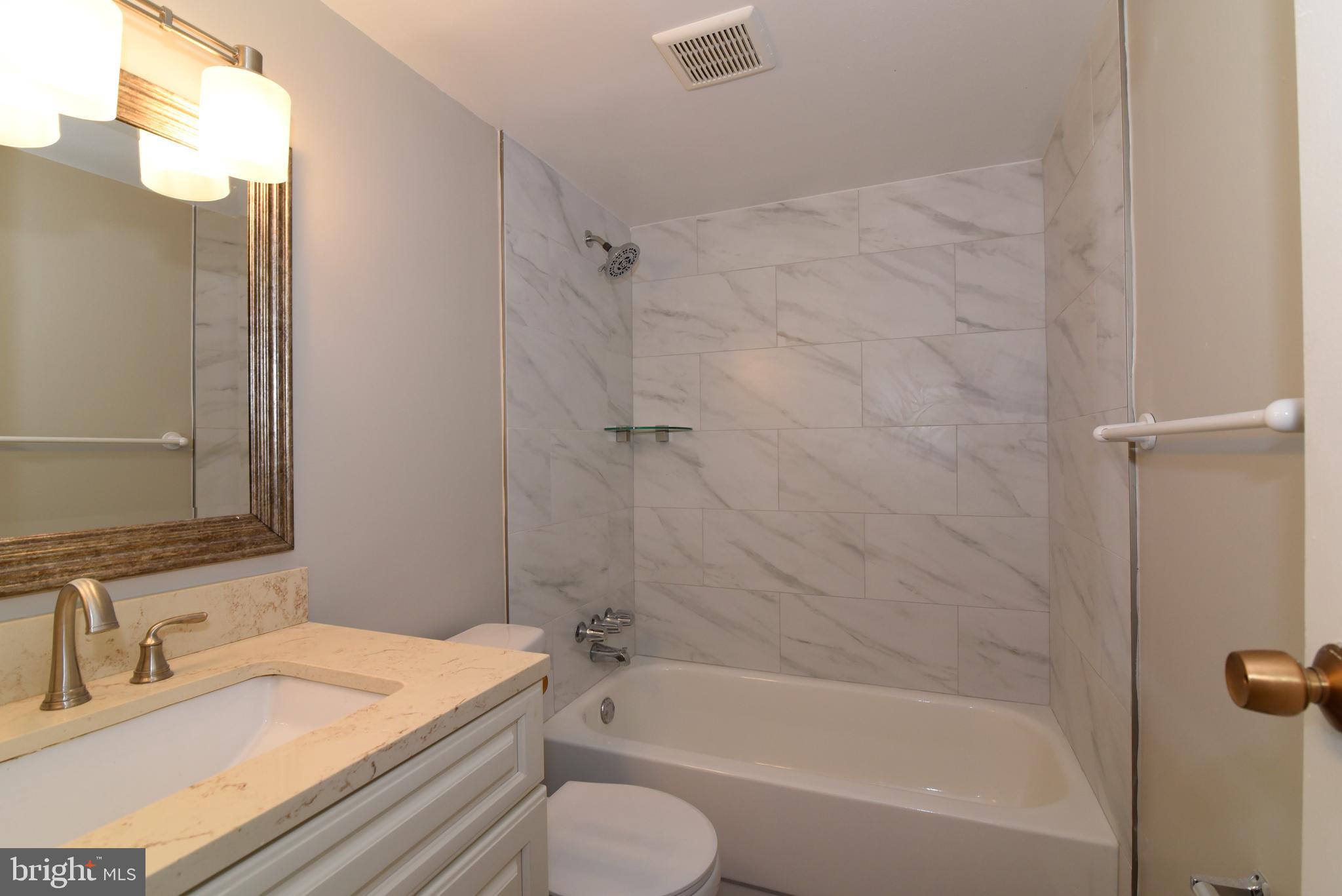 11727 Ledura Court, Unit T1 Reston, VA 20191 - Photo 5 of 32