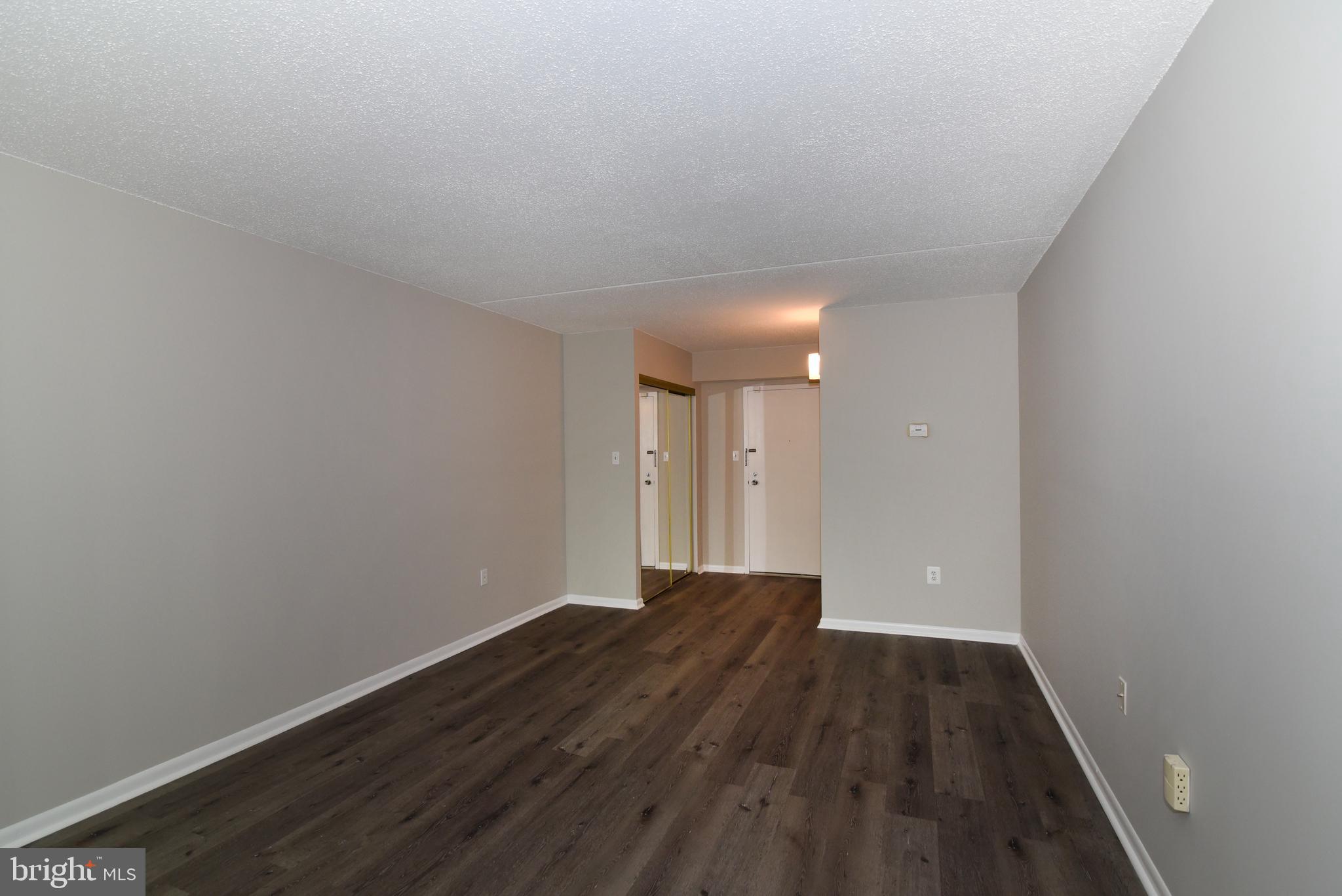 11727 Ledura Court, Unit T1 Reston, VA 20191 - Photo 7 of 32