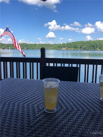 $325,000 | 556 West Shore, Hammond, NY 13646