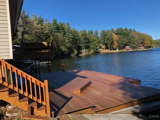 $325,000 | 556 West Shore, Hammond, NY 13646