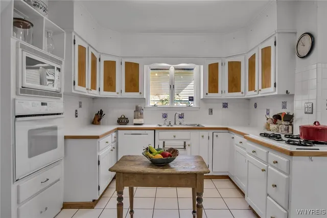 $499,900 | 41 Irving Place, Buffalo, NY 14201