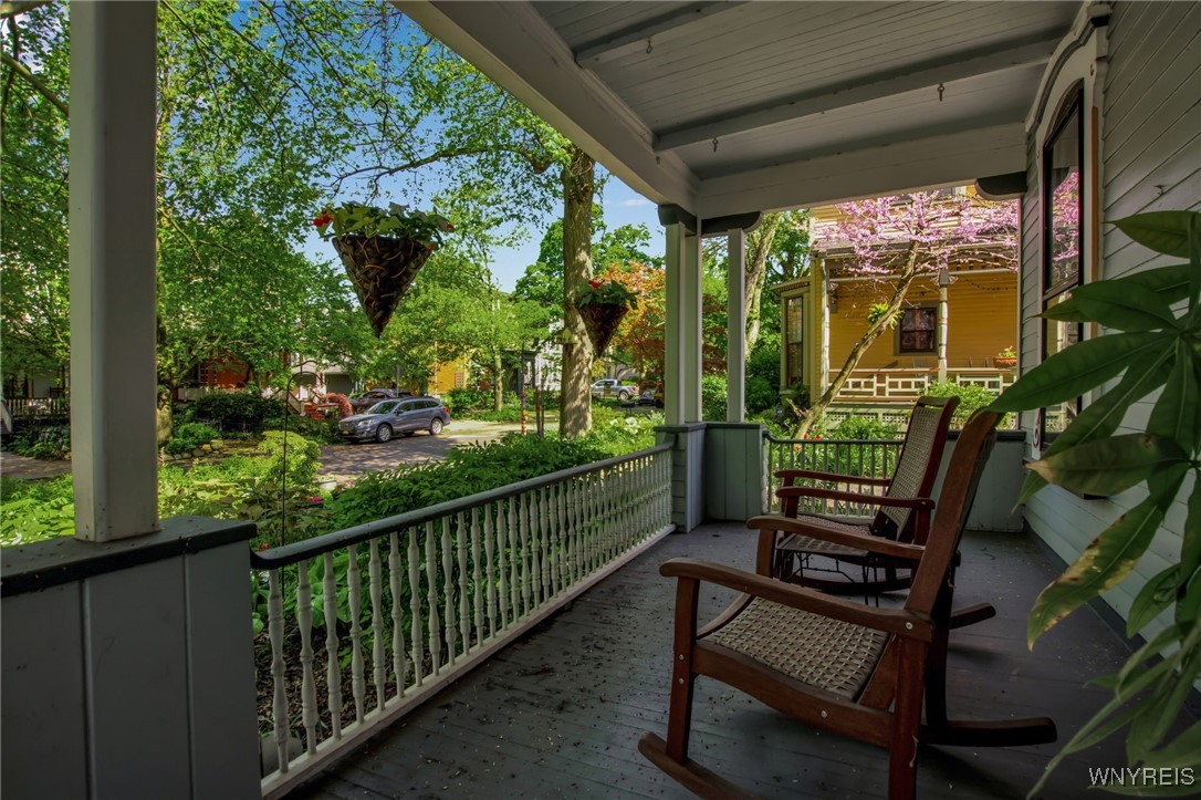 41 Irving Place Buffalo, NY 14201 - Photo 2 of 39