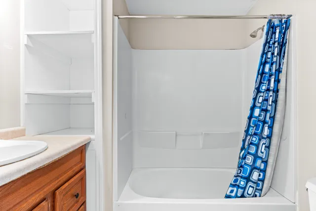 $560,000 | 597 South Lake Street, Aurora, IL 60506