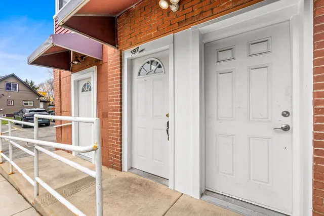 $560,000 | 597 South Lake Street, Aurora, IL 60506