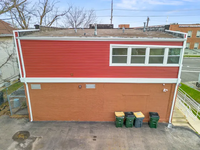 $560,000 | 597 South Lake Street, Aurora, IL 60506