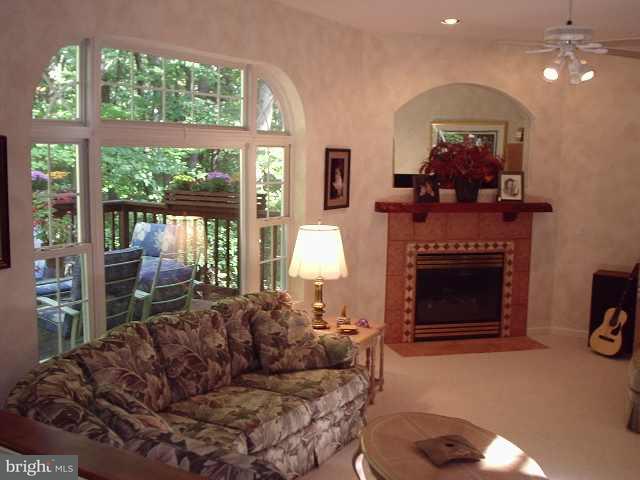 1105 Kuhn Road Boiling Springs, PA 17007 - Photo 6 of 9 Gallery Image 6