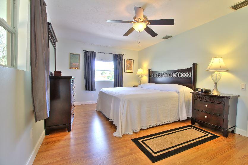 932 Sunset Road Boynton Beach, FL 33435 - Photo 4 of 14 Master 1.JPG